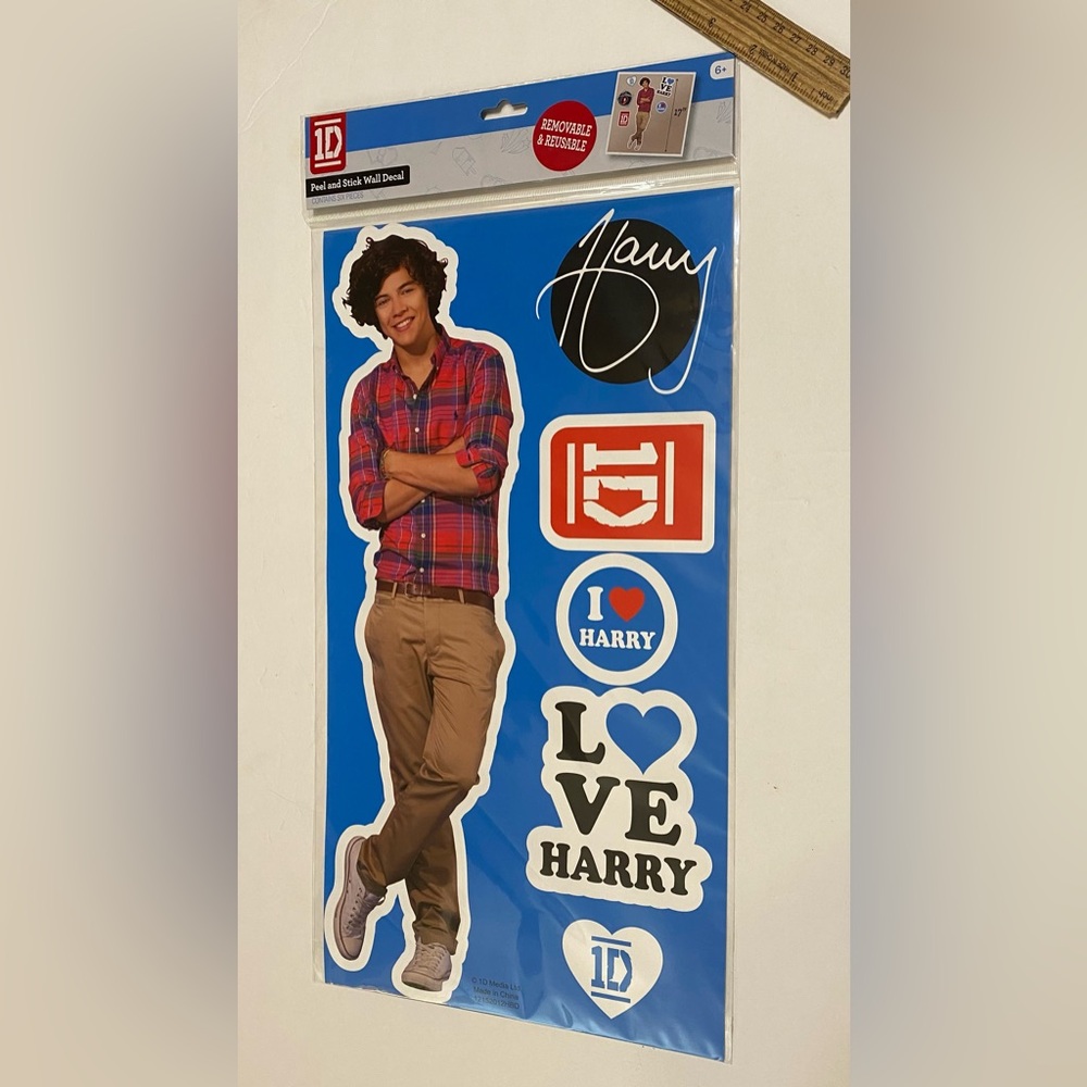 ID I Love Harry Peel and Stick Wall Decal - Removable & Reusable. Size:1…